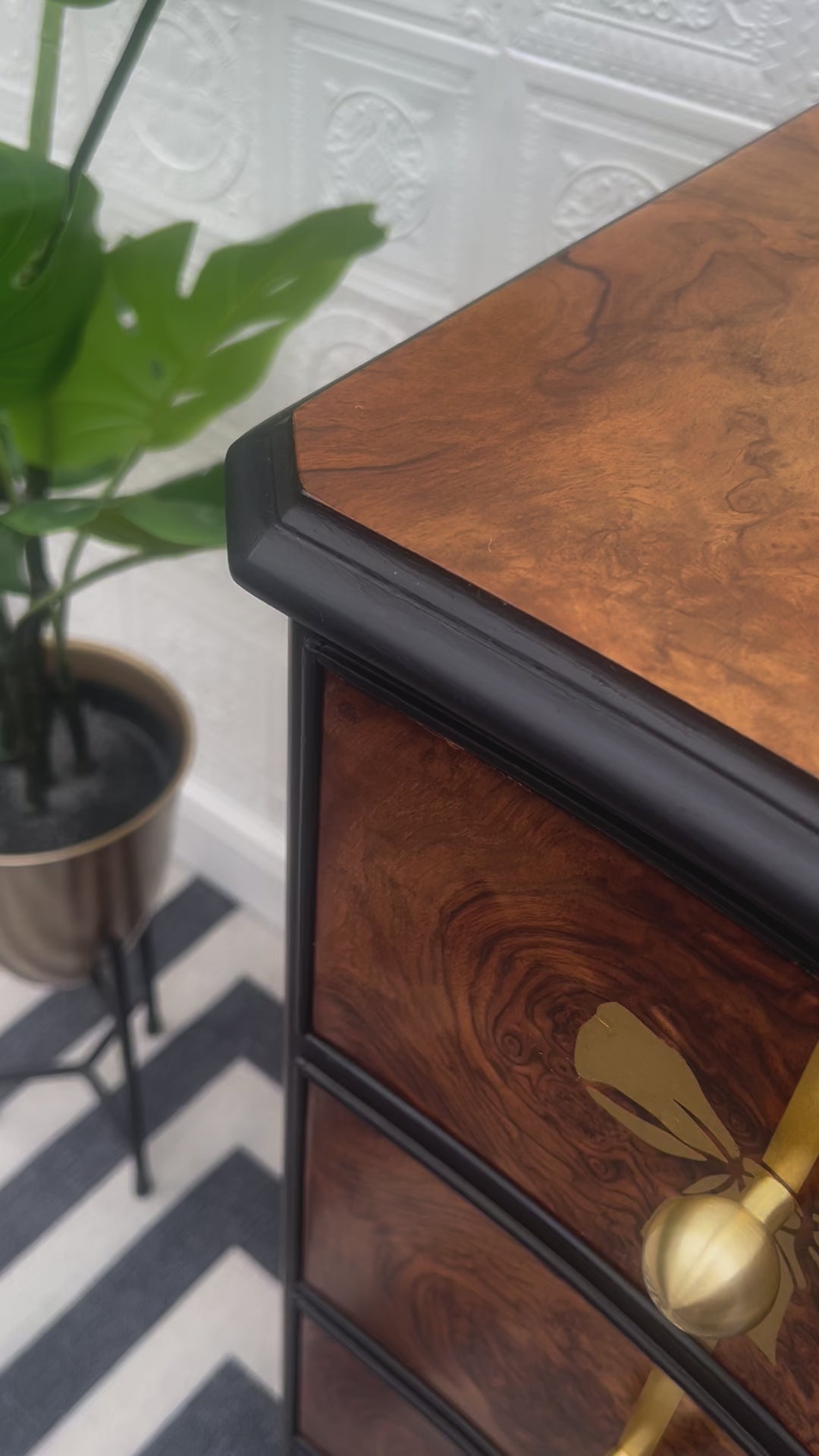 Unique Vintage Beauty