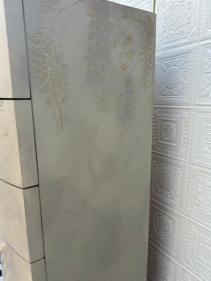 Subtle Colour Arrangement
