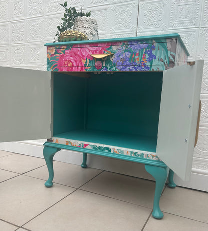 Lola Mughal Cabinet