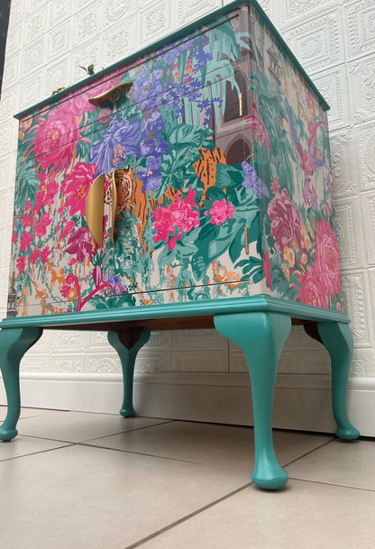Lola Mughal Cabinet