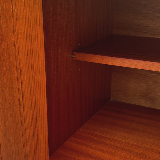 Internal Shelf for all your storage needs
